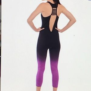NEW Sleeveless Compression Suit💕